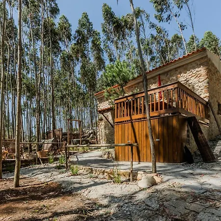 A Casa De Pedra Сasa de vacaciones *